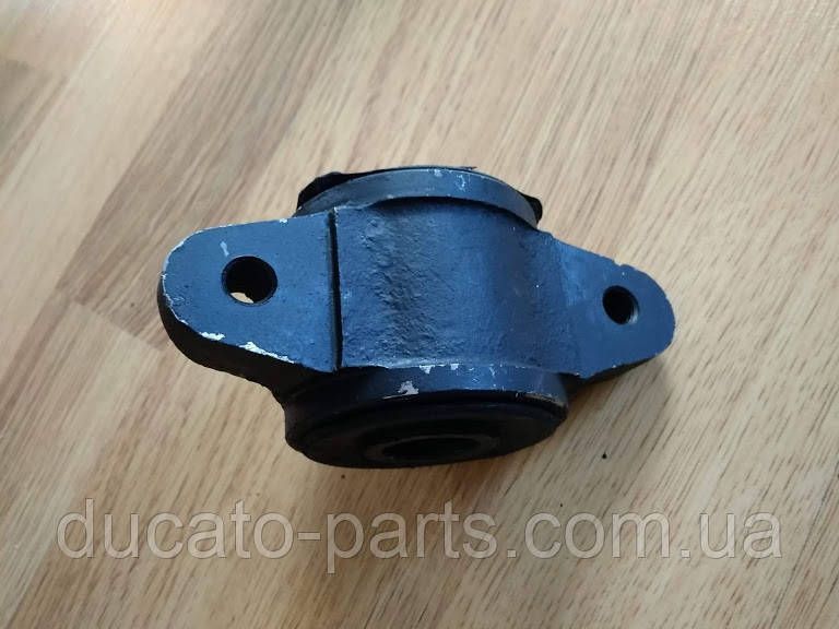 Сайлентблок рычага переднего верхний Renault Master 7700302115 IMP1916 фото