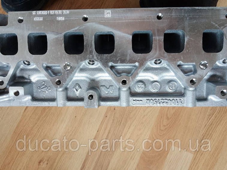 Головка блока циліндрів (ГБЦ) BITURBO Renault Master 110415059R, 110422750R 110415059R фото