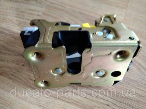 Замок двери передней R электрический Renault Kangoo 8200147150 505 0068 фото